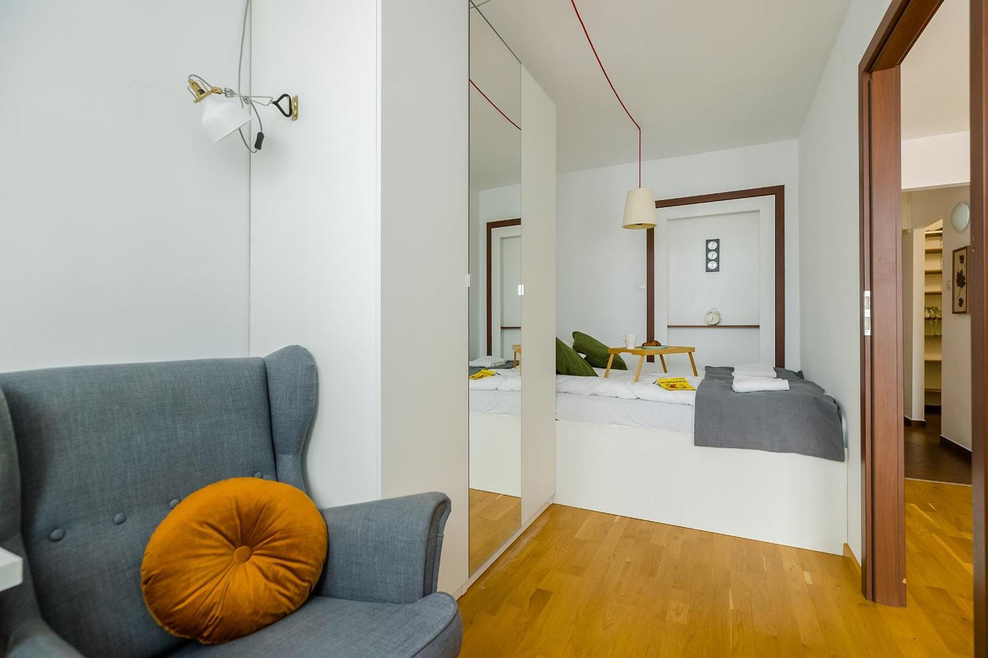 Shortstaypoland Grzybowska Warsaw Exterior photo